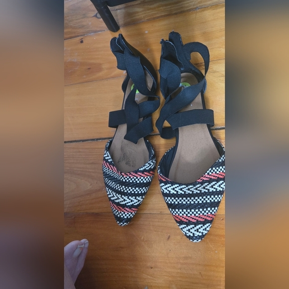Women's Black and Red Striped Flats Sugar Size 9.5 - Picture 3 of 7
